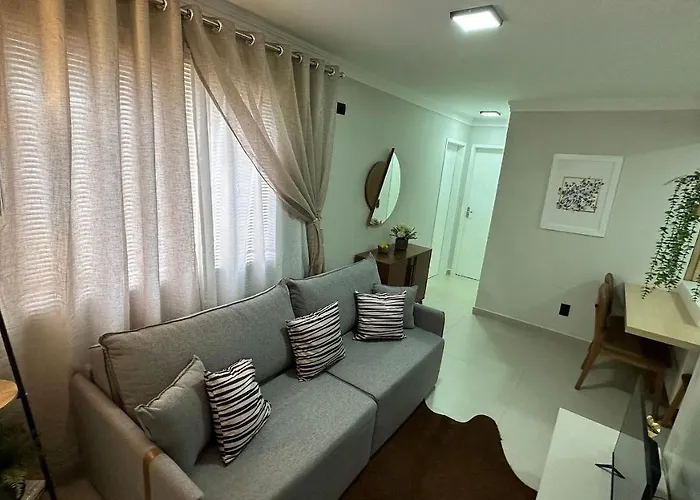 Apt Charmoso Na Regiao Central De Foz